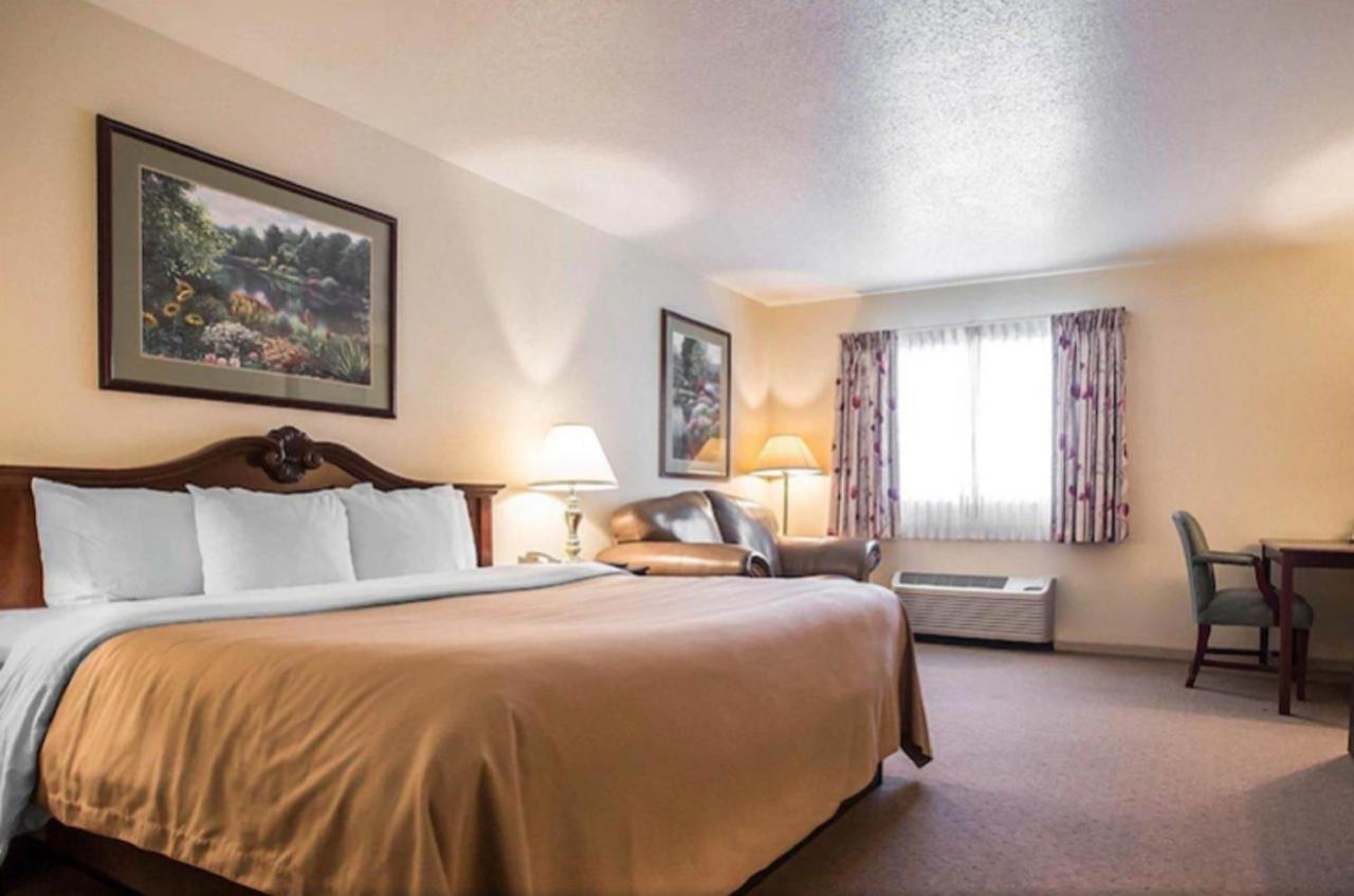 Quality Inn Lewisburg Bagian luar foto