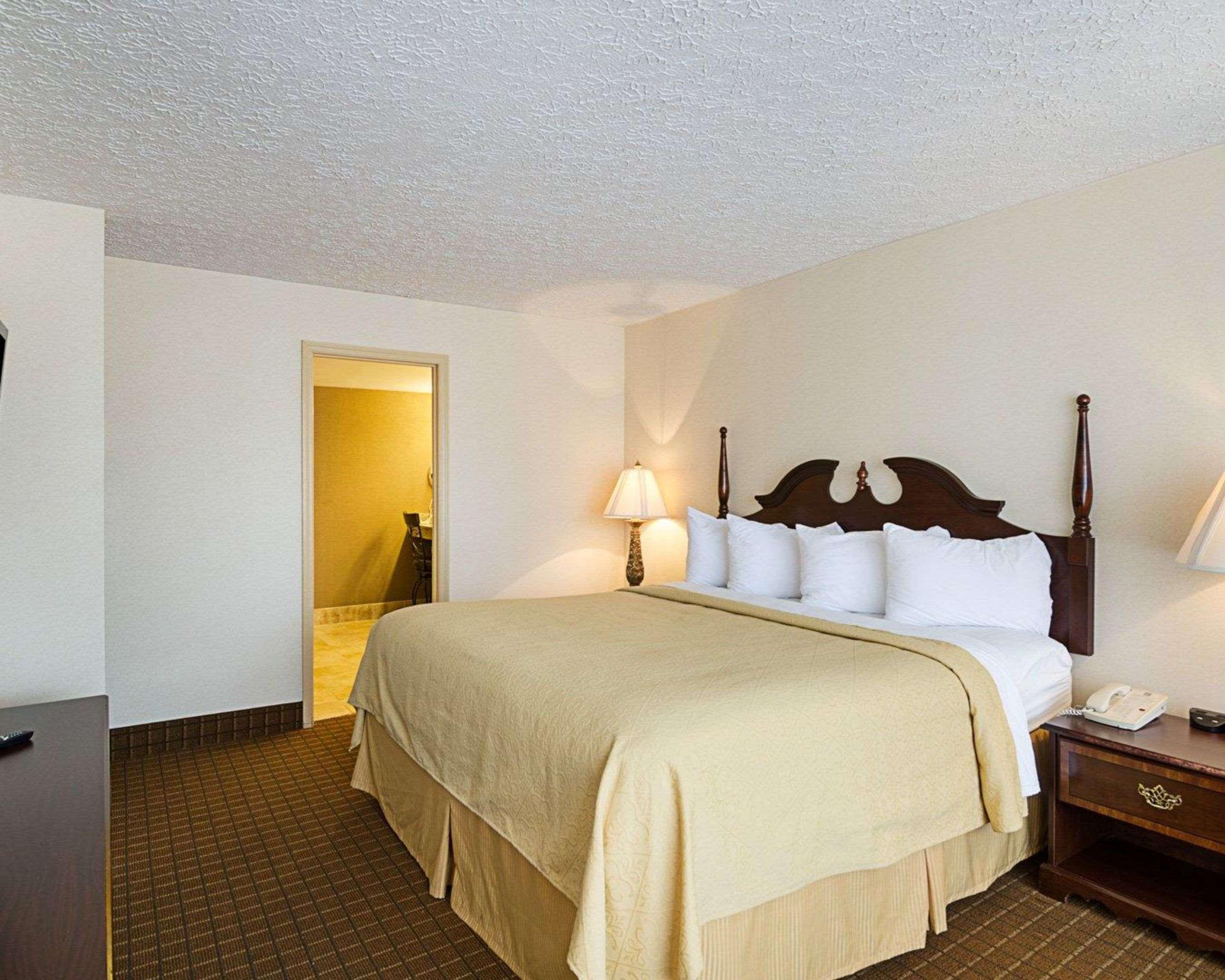 Quality Inn Lewisburg Bagian luar foto