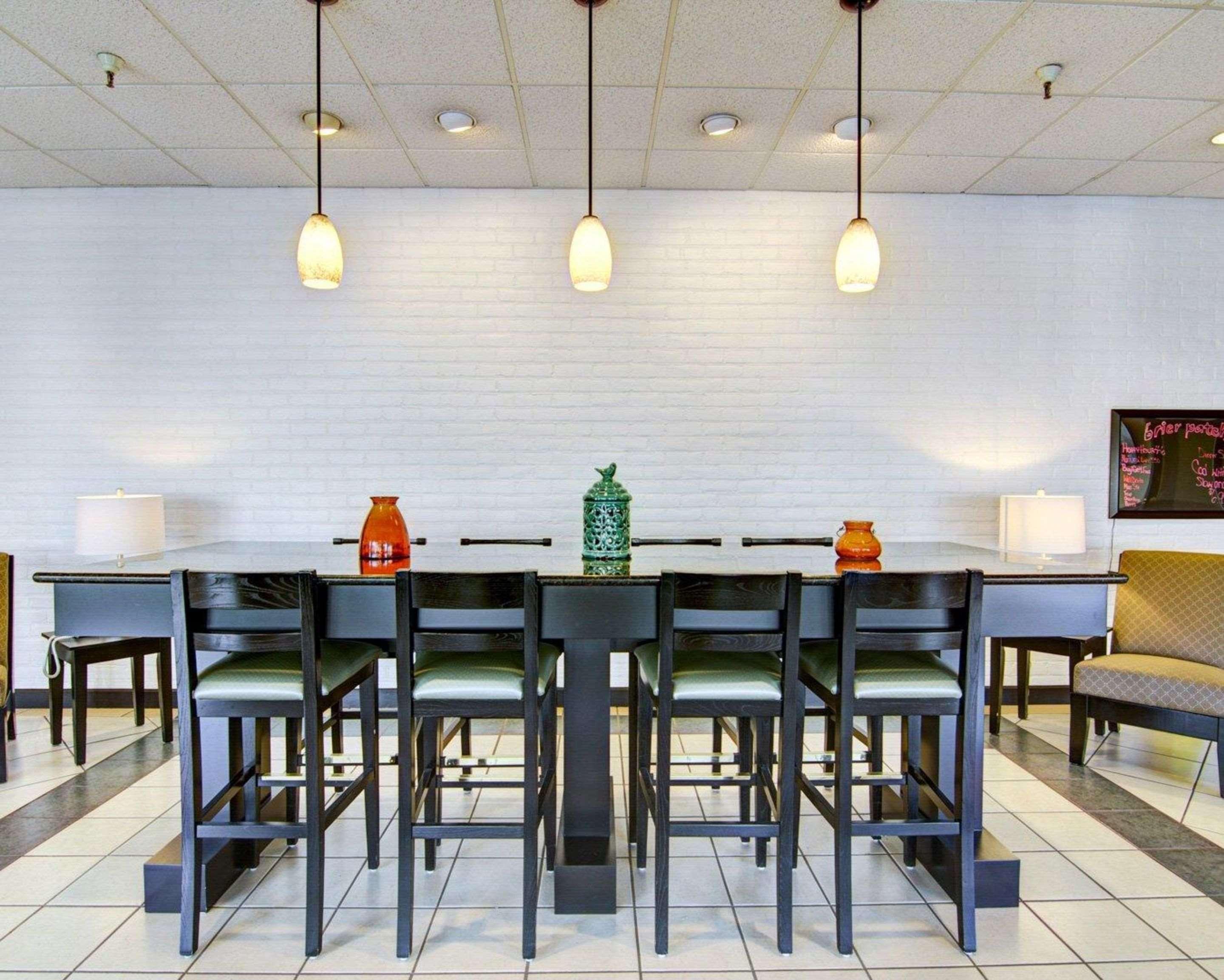 Quality Inn Lewisburg Bagian luar foto