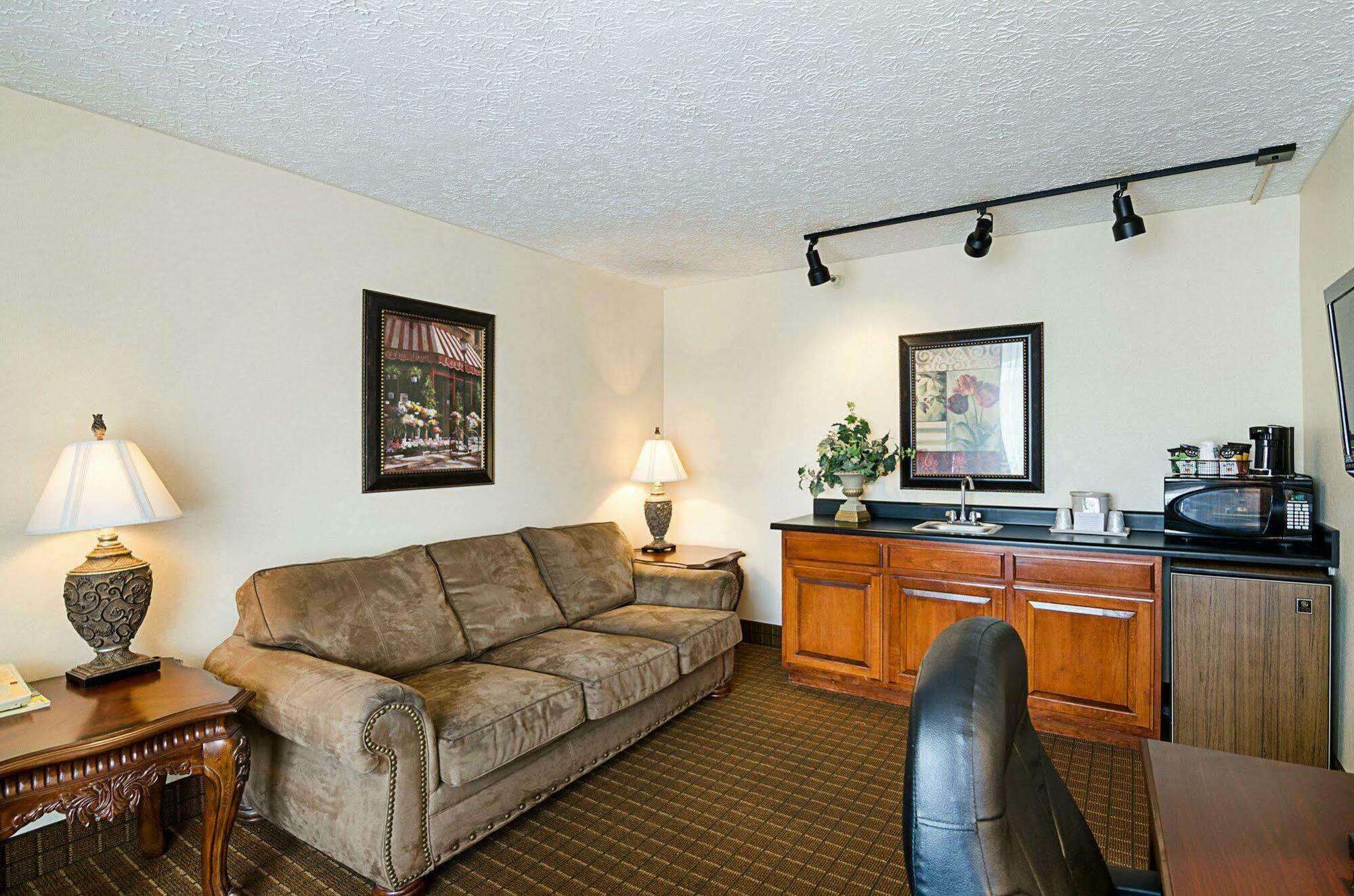 Quality Inn Lewisburg Bagian luar foto