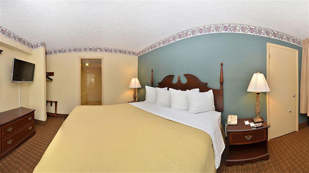 Quality Inn Lewisburg Bagian luar foto